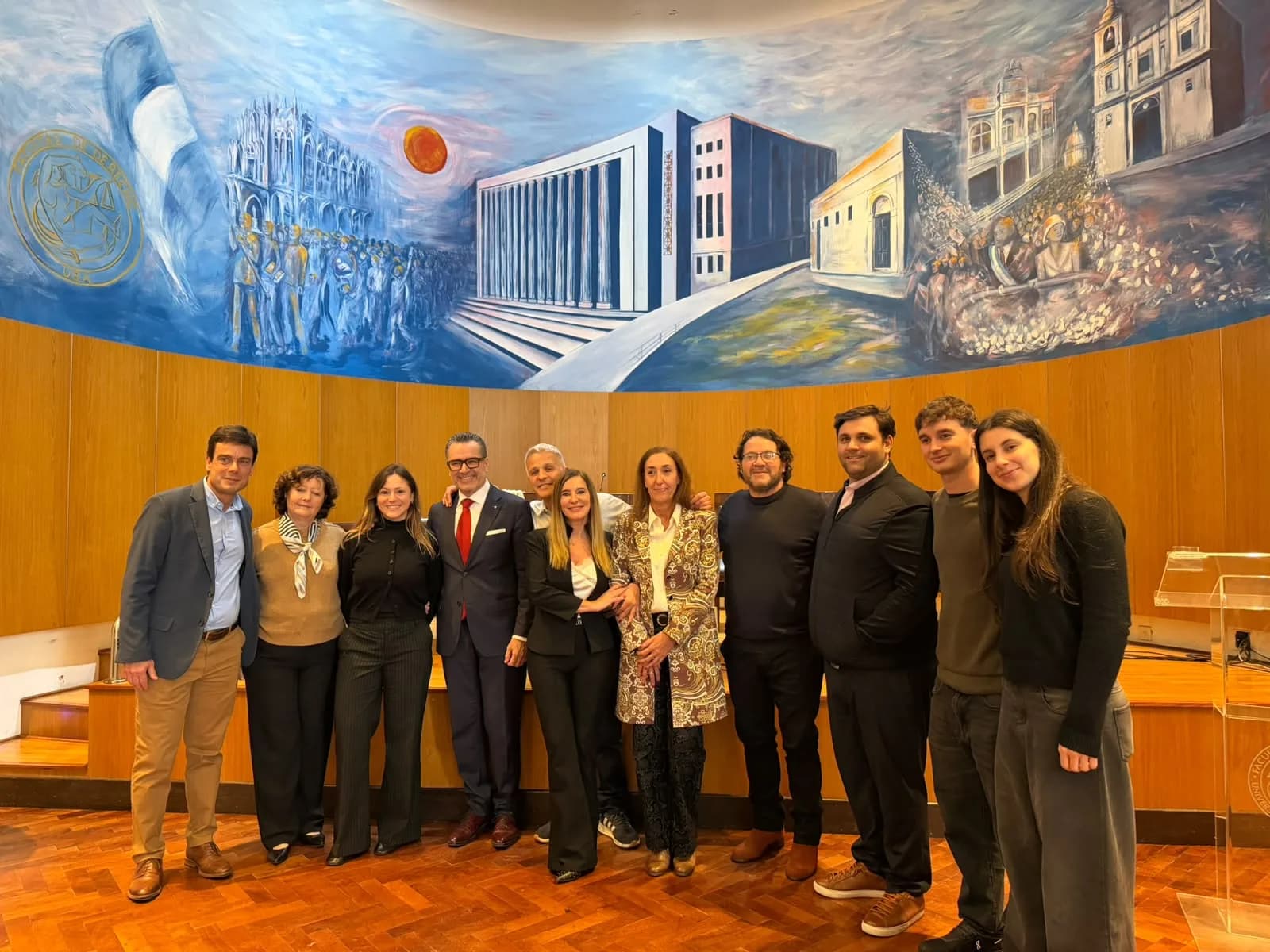 Equipo y autoridades del 1er Congreso Internacional Deporte y Ciudadanía en el Salón Azul de la Facultad de Derecho UBA